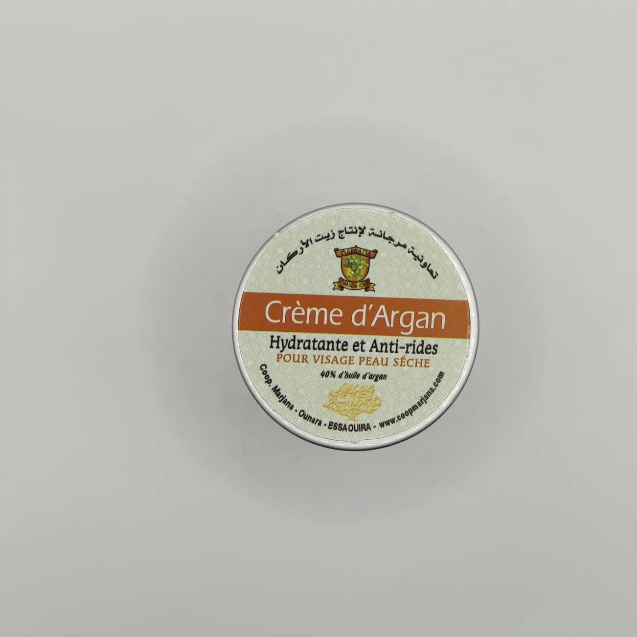 Couvercle de la crème d’argan peau sèche
